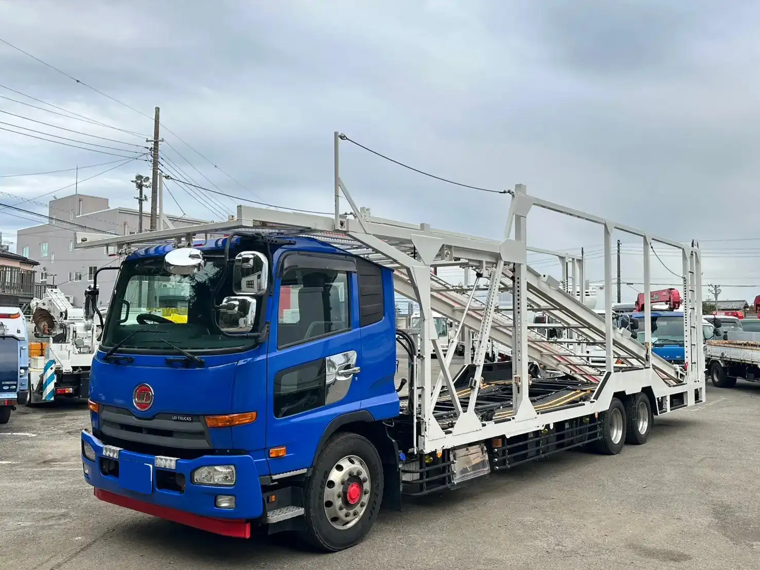 日産UD コンドル 中型/増トン 車両重機運搬 ベッド QDG-PW39Lの中古トラック画像1