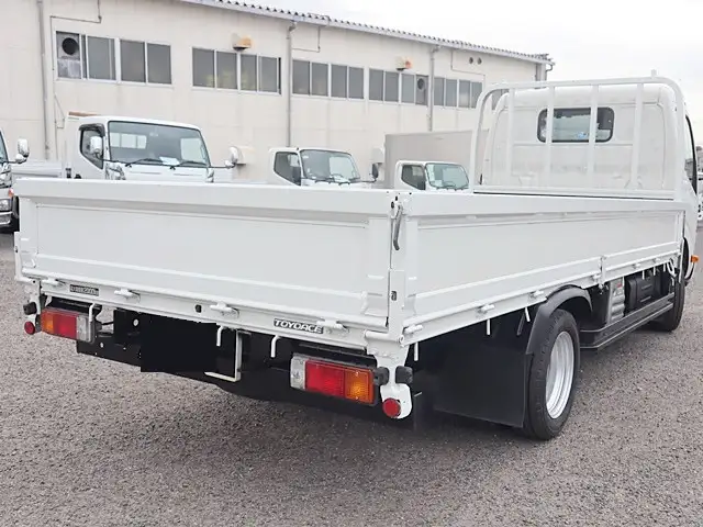 トヨタ トヨエース 小型 平ボディ 2RG-XZU655 H31/R1の中古トラック画像3