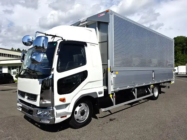 三菱 ファイター 中型/増トン ウイング エアサス ベッドの中古トラック画像1