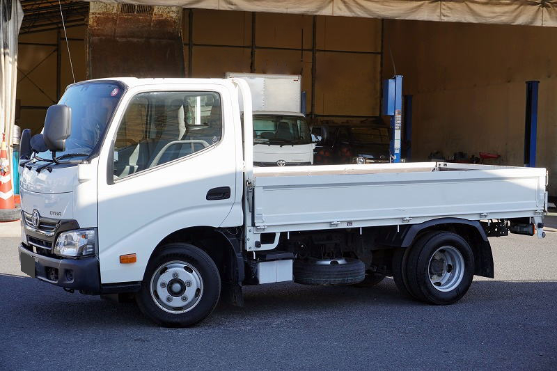 トヨタ ダイナ 小型 平ボディ ショート