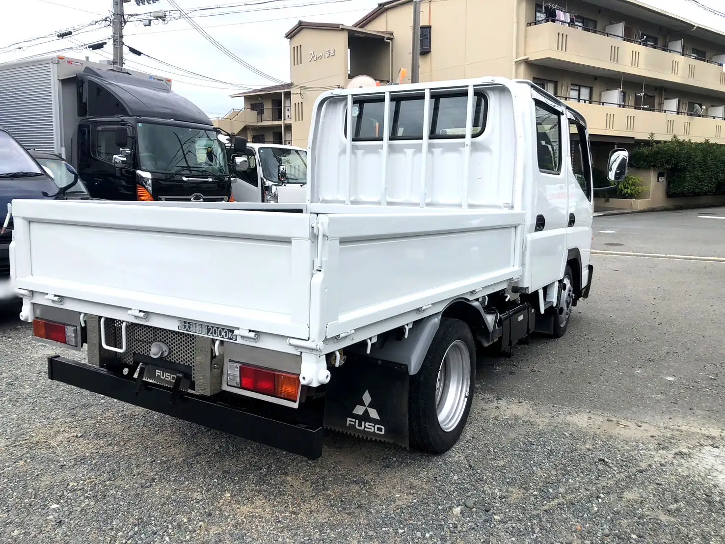 三菱 キャンター 小型 平ボディ Wキャブ PDG-FE70Bの中古トラック画像4