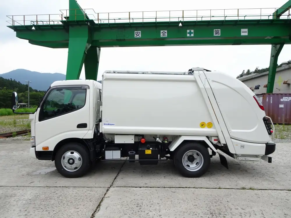 日野 デュトロ 小型 パッカー車 プレス式 2KG-XZU605Xの中古トラック画像2
