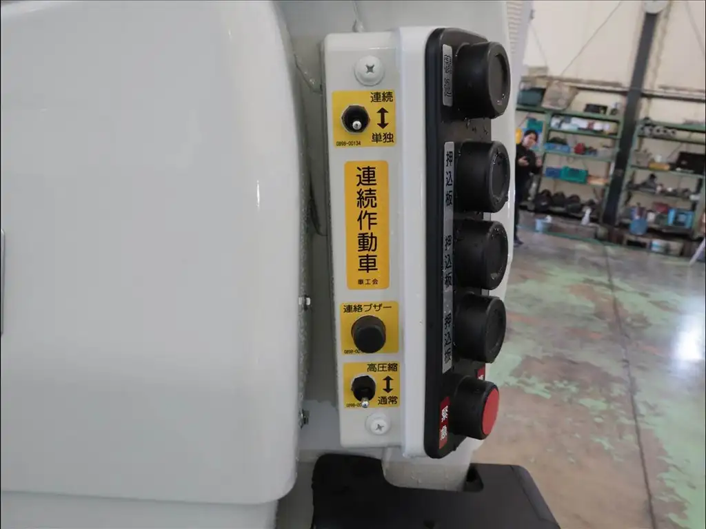 三菱 キャンター 小型 パッカー車 プレス式 2RG-FEAV0の中古トラック画像6
