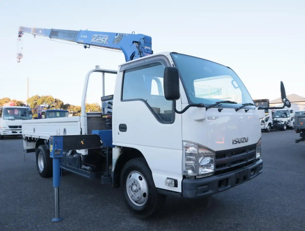 いすゞ エルフ 小型 クレーン付 4段 ラジコンの中古トラック画像2