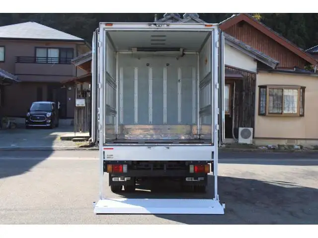 いすゞ エルフ 小型 冷凍冷蔵 中温 パワーゲートの中古トラック画像4