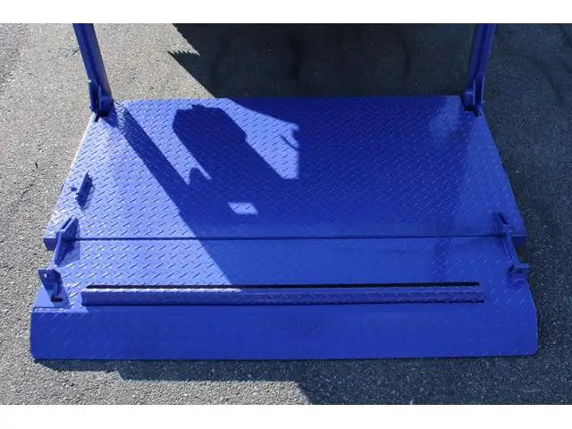 三菱 キャンター 小型 平ボディ Wキャブ パワーゲートの中古トラック画像7