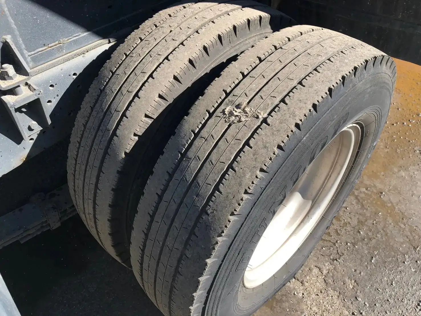 日野 デュトロ 小型 パッカー車 巻き込み式 回転ダンプ式の中古トラック画像20