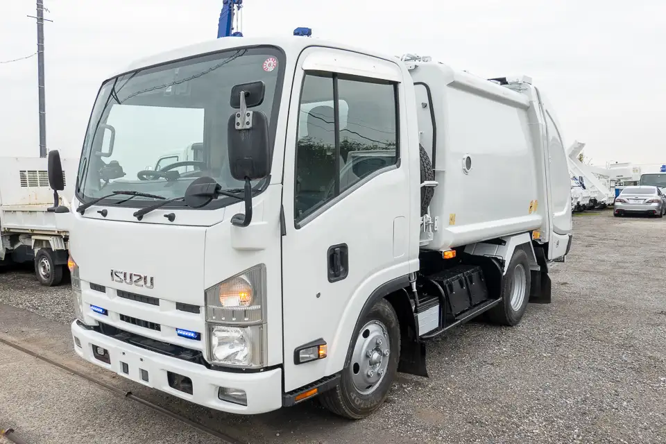 いすゞ エルフ 小型 パッカー車 プレス式 SKG-NMR85AN｜画像1
