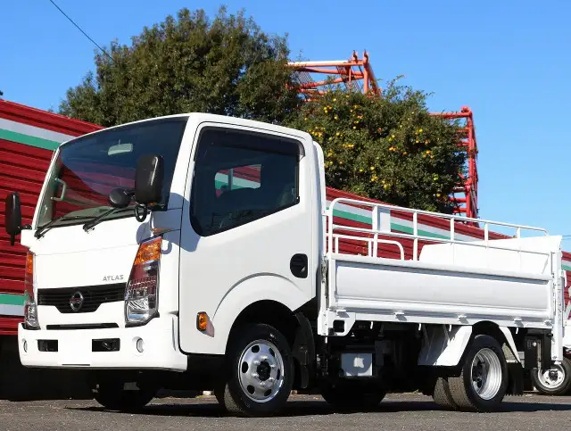 日産 アトラス 小型 平ボディ パワーゲート TKG-SZ5F24の中古トラック画像1
