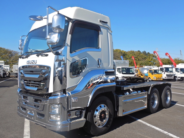 いすゞ ギガ 大型 トラクター QDG-EXZ52BJ