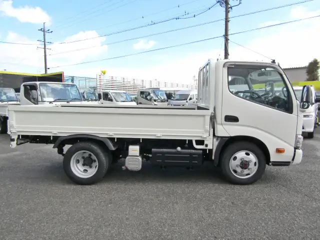 日野 デュトロ 小型 平ボディ TKG-XZC675 H28の中古トラック画像2
