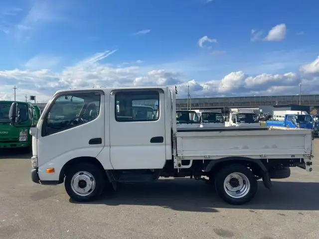 トヨタ ダイナ 小型 平ボディ Wキャブ TKG-XZU605の中古トラック画像5