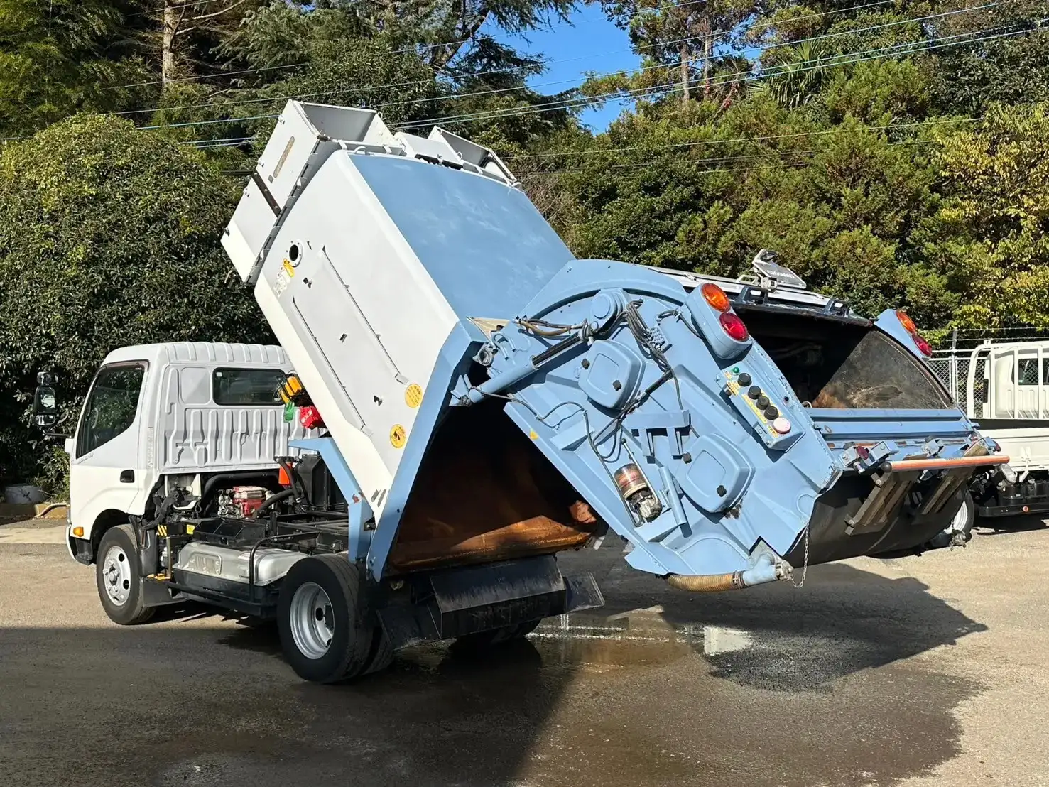 日野 デュトロ 小型 パッカー車 巻き込み式 回転ダンプ式の中古トラック画像7