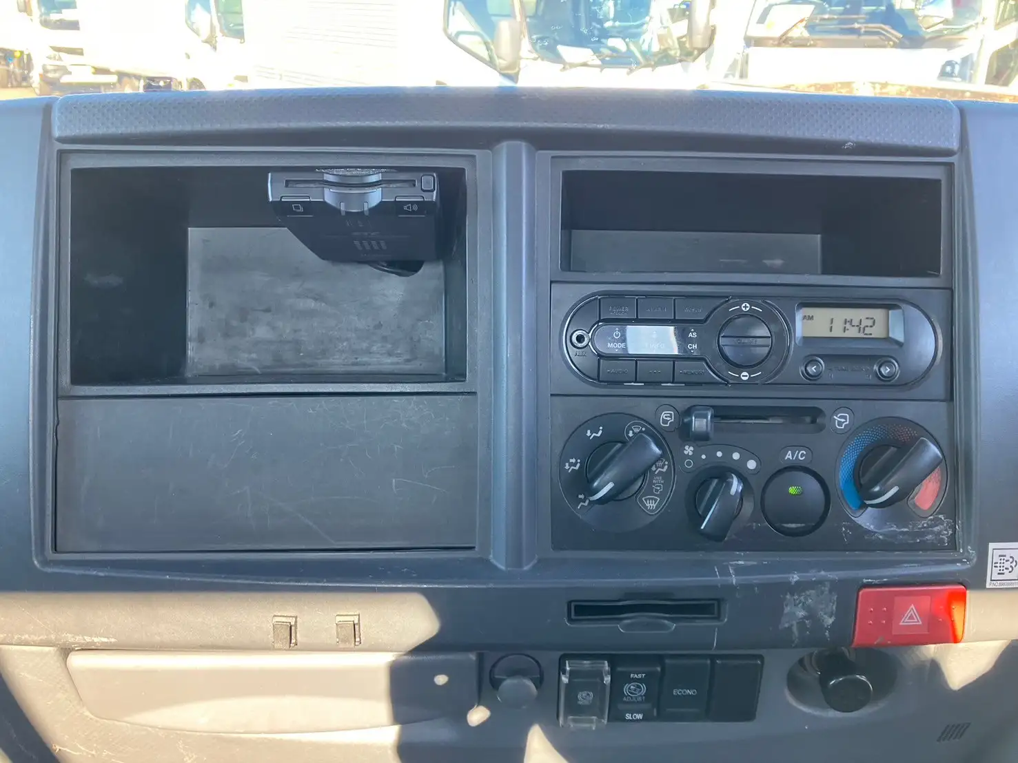 いすゞ エルフ 小型 平ボディ TPG-NPR85YN H30の中古トラック画像11