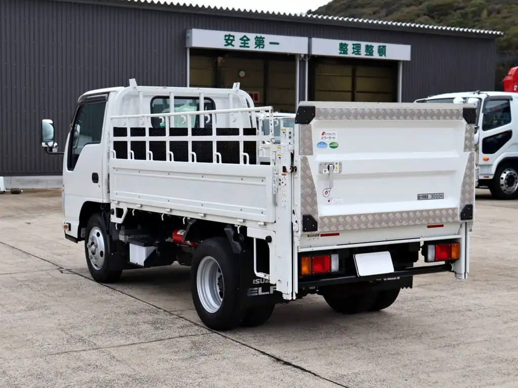 いすゞ エルフ 小型 平ボディ TPG-NKR85A H29の中古トラック画像5