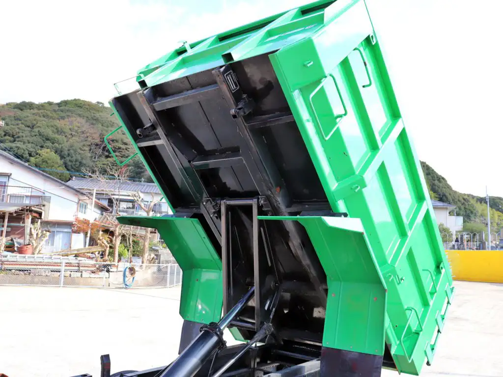日野 デュトロ 小型 ダンプ 土砂禁 クレーン付きの中古トラック画像16