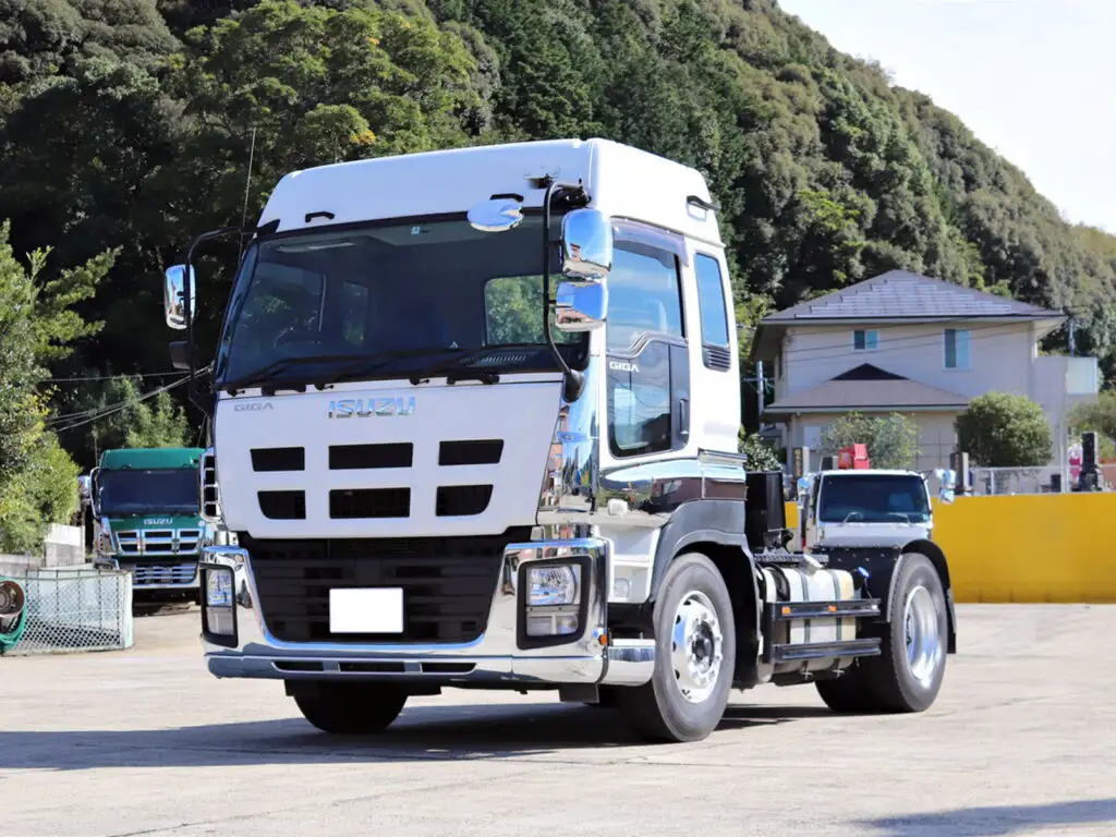 いすゞ ギガ 大型 トラクター ハイルーフ 1デフの中古トラック画像1