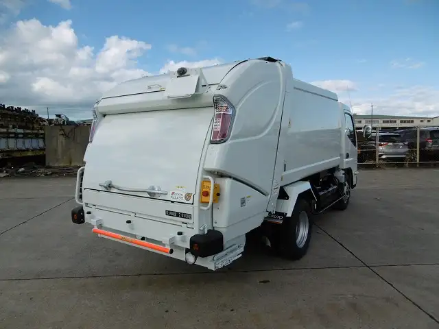 三菱 キャンター 小型 パッカー車 プレス式 2RG-FEAV0の中古トラック画像2