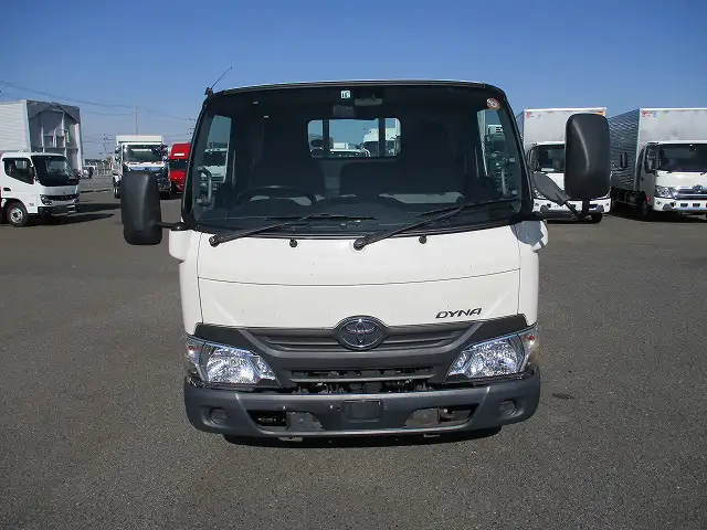 トヨタ ダイナ 小型 平ボディ TKG-XZC600 H29の中古トラック画像2