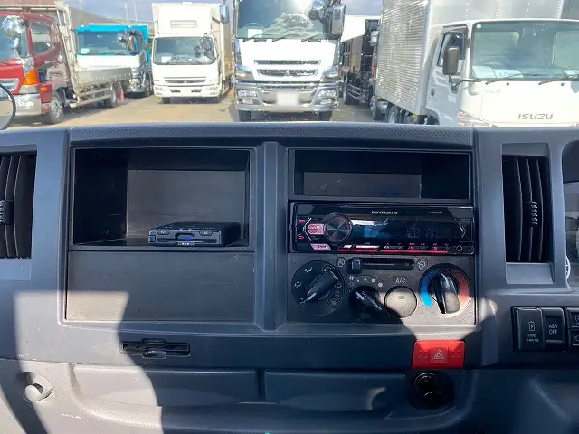 いすゞ エルフ 小型 平ボディ TRG-NHR85A H30の中古トラック画像15