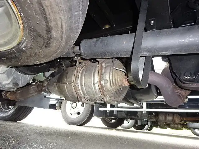 マツダ タイタン 小型 タンク車 ローリー BDG-LKR85Aの中古トラック画像16