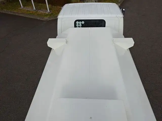 マツダ タイタン 小型 タンク車 ローリー BDG-LKR85Aの中古トラック画像4