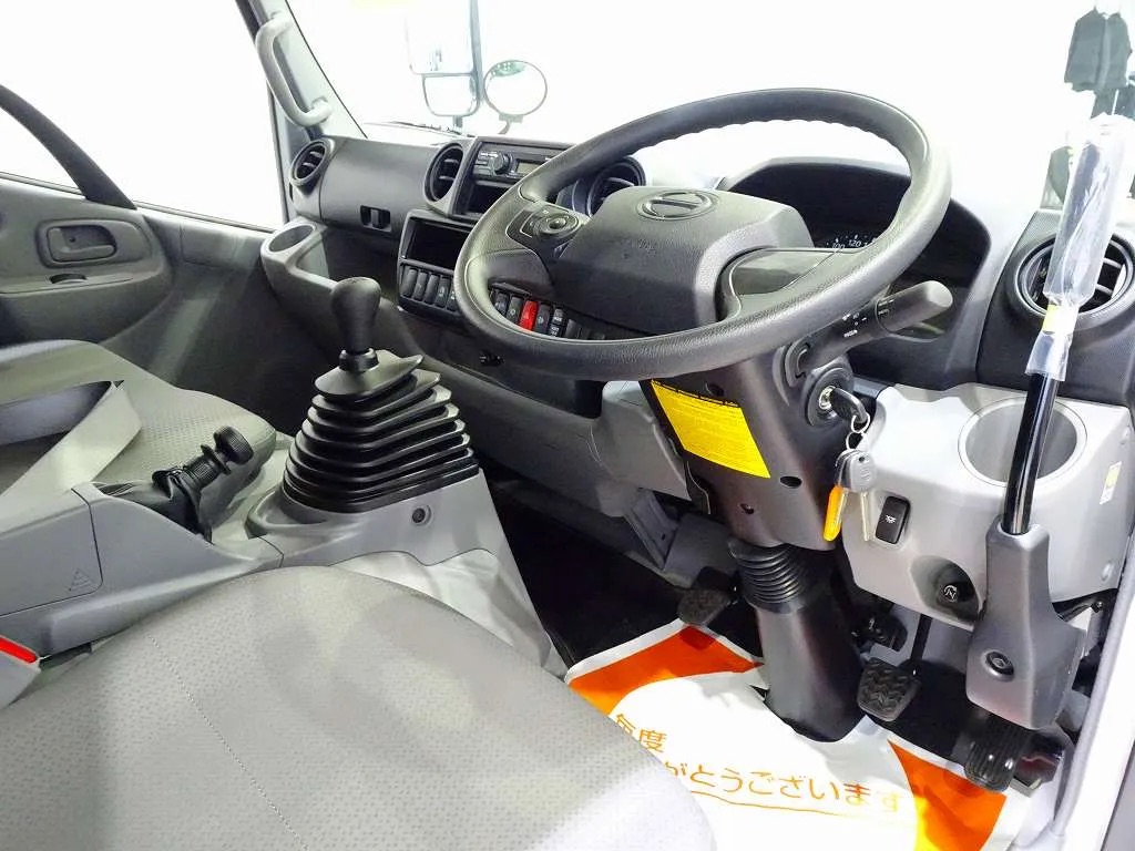 日野 デュトロ 小型 ダンプ 10尺 2DG-XZU675T の中古トラック 日野 デュトロ 小型 ダンプ 10尺 2DG-XZU675T の中古トラック