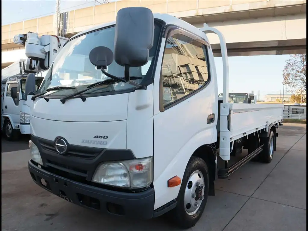 日野 デュトロ 小型 平ボディ SKG-XZU695M H23の中古トラック画像1
