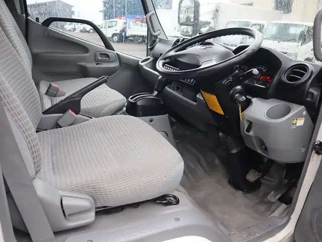 トヨタ トヨエース 小型 平ボディ TPG-XZU605 H29の中古トラック画像11
