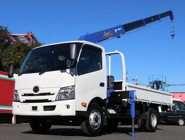 日野 デュトロ 小型 クレーン付 4段 ラジコン｜画像1