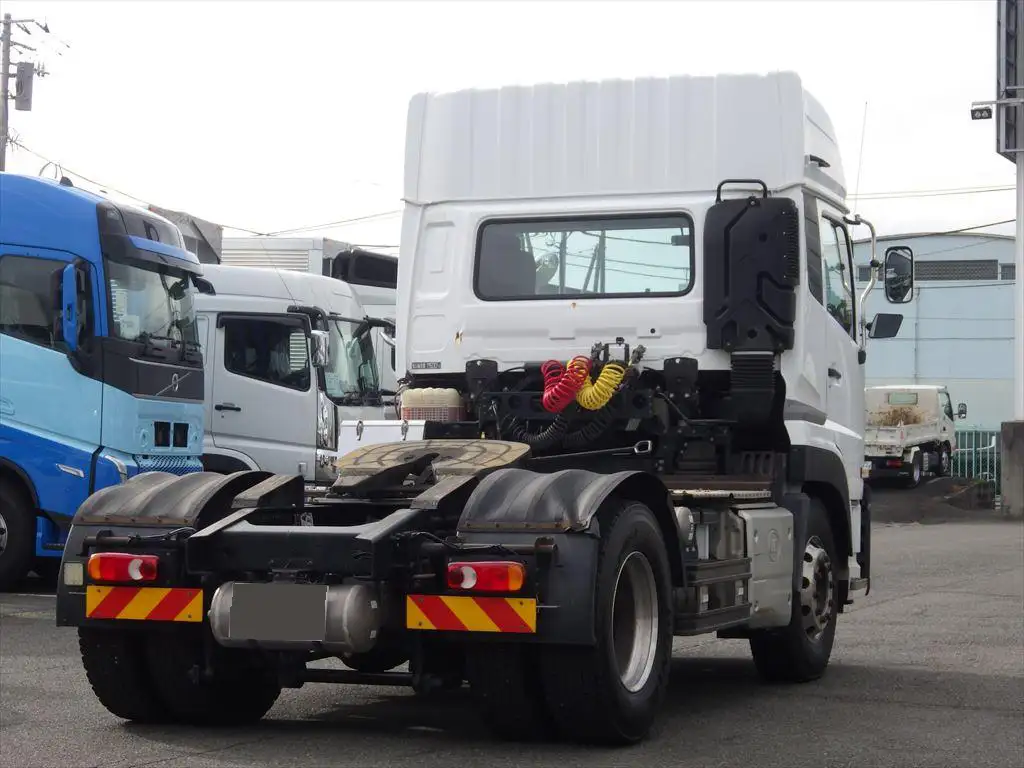 日産UD クオン 大型 トラクター ハイルーフ 1デフの中古トラック画像3