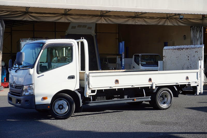日野 デュトロ 小型 平ボディ ワイドロング TKG-XZC710M