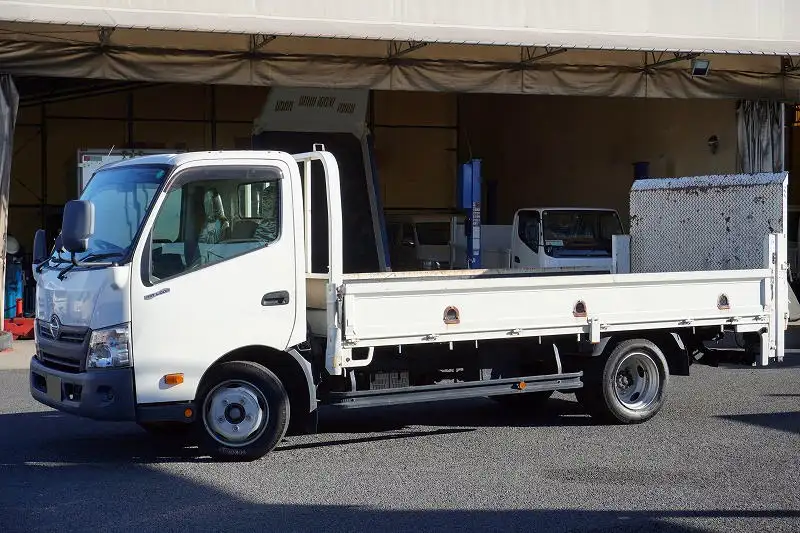 日野 デュトロ 小型 平ボディ パワーゲート TKG-XZC710M の中古トラック【車両No.178735】