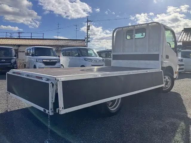 トヨタ ダイナ 小型 平ボディ LDF-KDY231 H29の中古トラック画像4