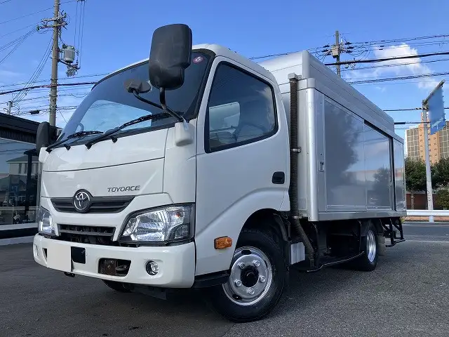 トヨタ トヨエース 小型 アルミバン ボトルカー サイドドア｜画像1