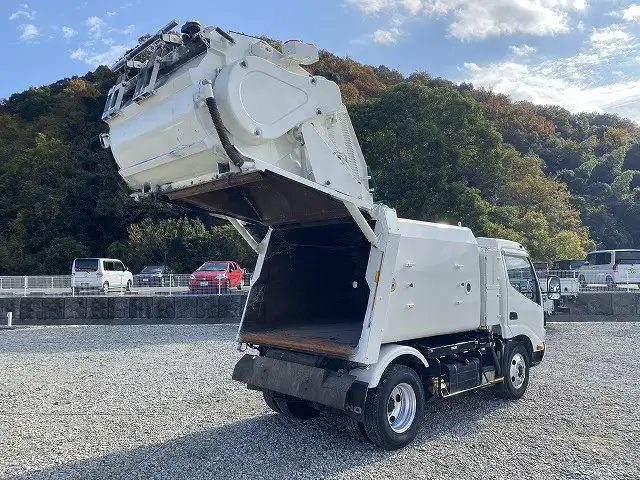 日野 デュトロ 小型 パッカー車 巻き込み式 TKG-XZU600Xの中古トラック画像6
