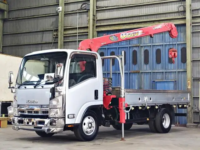 いすゞ エルフ 小型 クレーン付 3段 ラジコン｜画像1
