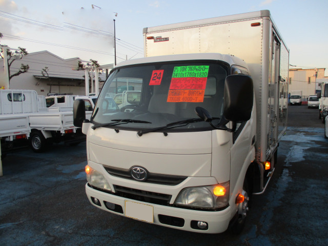 トヨタ トヨエース 小型 アルミバン 10尺