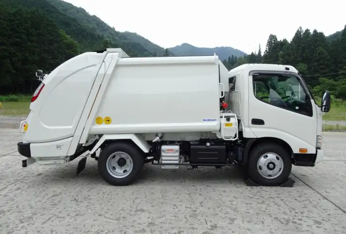 日野 デュトロ 小型 パッカー車 プレス式 2KG-XZU605Xの中古トラック画像2