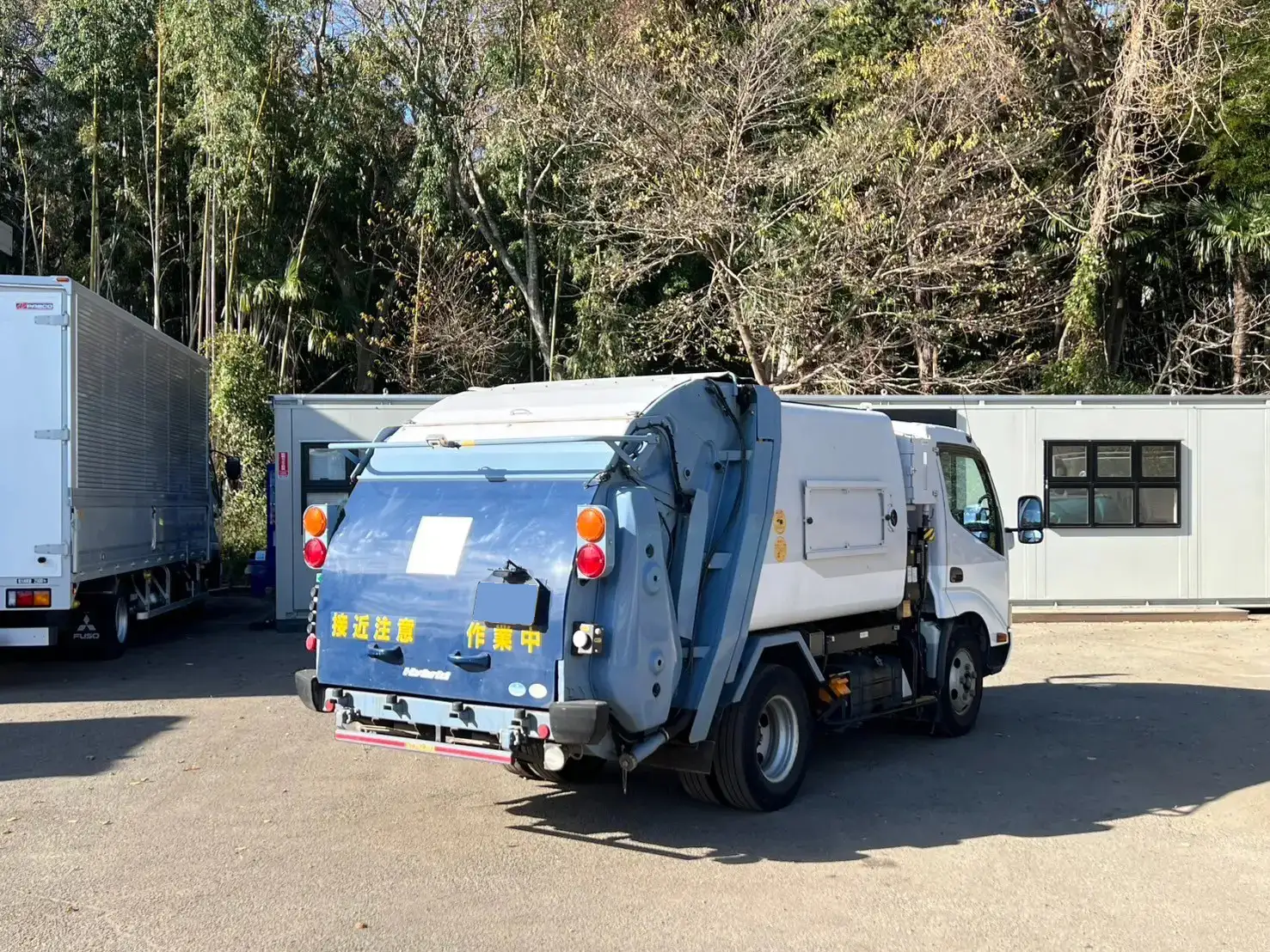 日野 デュトロ 小型 パッカー車 巻き込み式 回転ダンプ式の中古トラック画像3