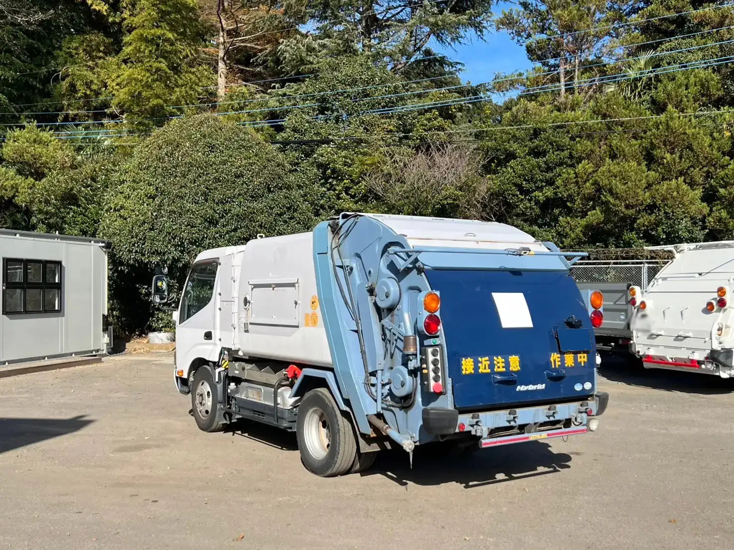 日野 デュトロ 小型 パッカー車 巻き込み式 回転ダンプ式の中古トラック画像4