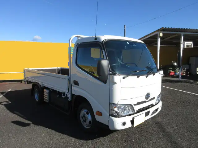 日野 デュトロ 小型 平ボディ 2RG-XZU645M R5の中古トラック画像2