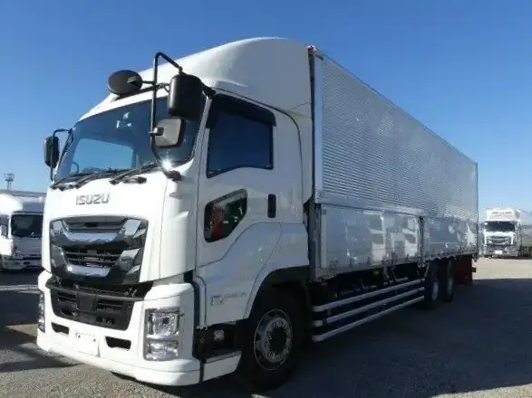 いすゞ ギガ 大型 ウイング ハイルーフ 床鉄板 の中古トラック【車両No.179158】