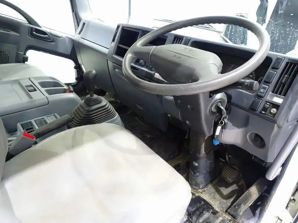 いすゞ フォワード 中型/増トン 車両重機運搬 ラジコン ウインチの中古トラック画像11