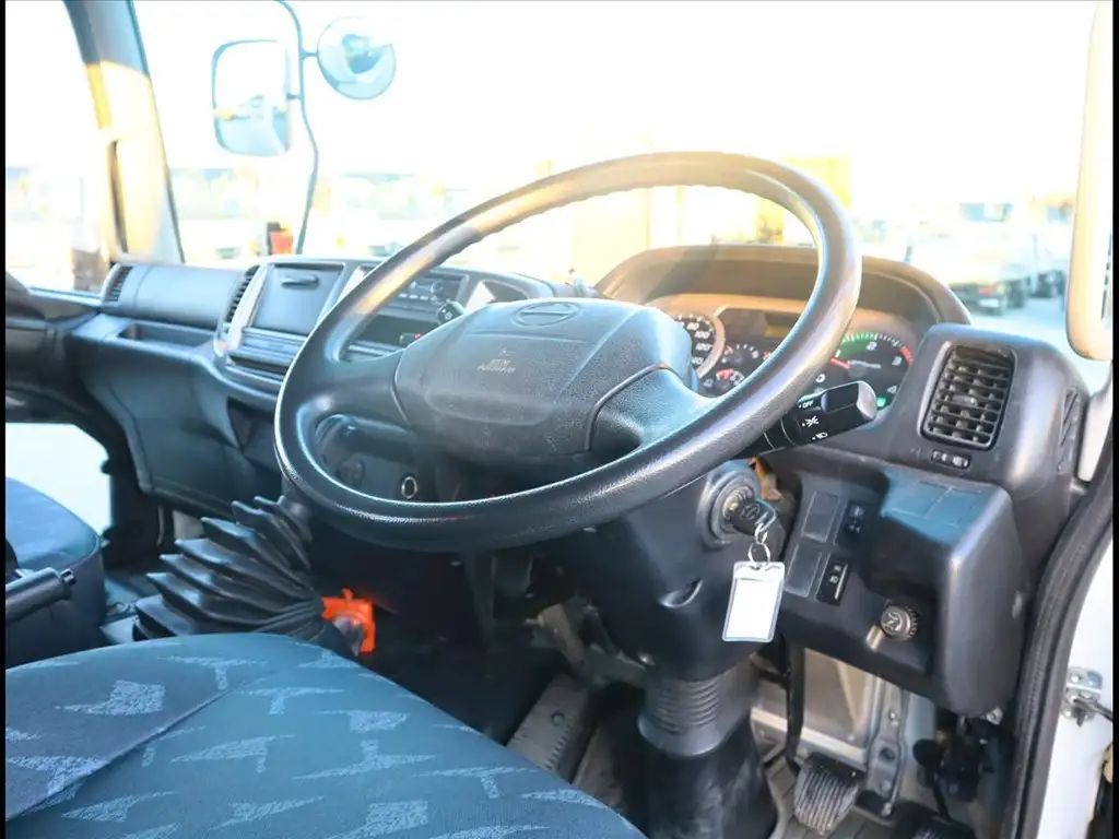 日野 レンジャー 中型/増トン クレーン付 4段 ラジコンの中古トラック画像14