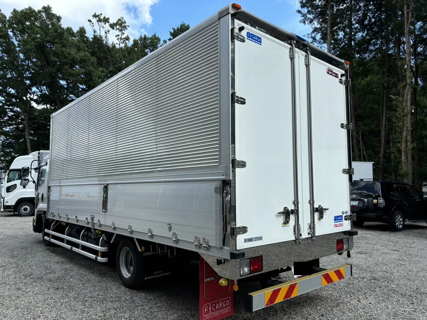 いすゞ フォワード 中型/増トン ウイング エアサス ベッドの中古トラック画像6