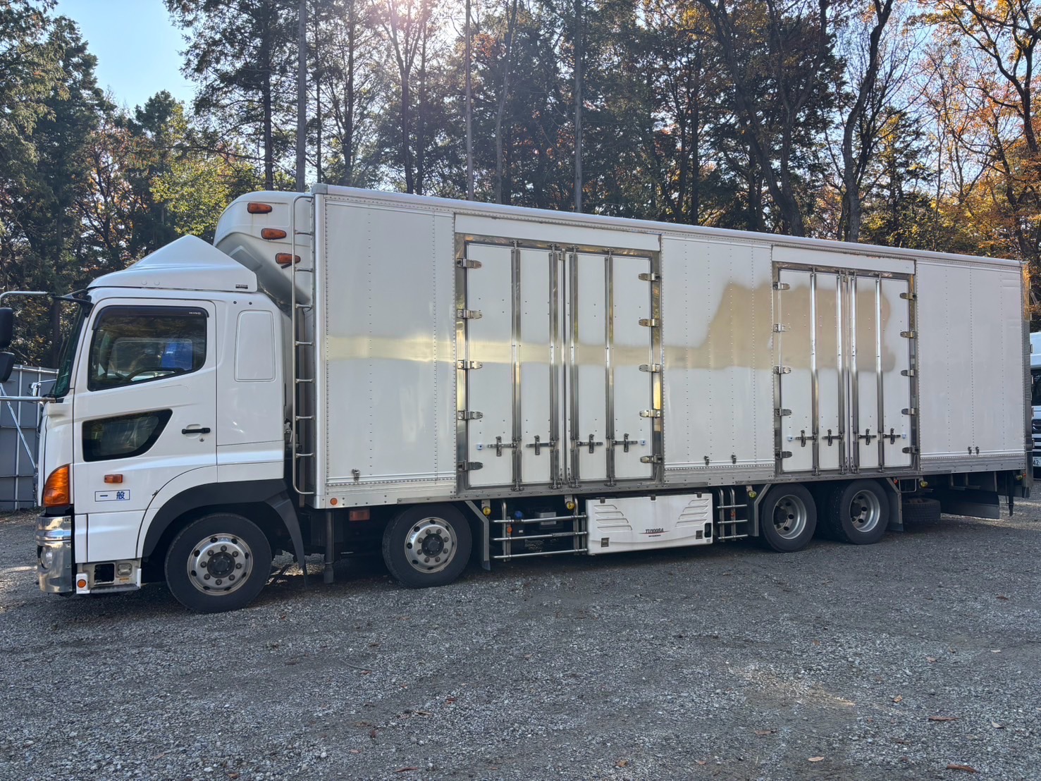 日野 プロフィア 大型 冷凍冷蔵 QPG-FW1EXEJ の中古トラック 日野 プロフィア 大型 冷凍冷蔵 QPG-FW1EXEJ の中古トラック