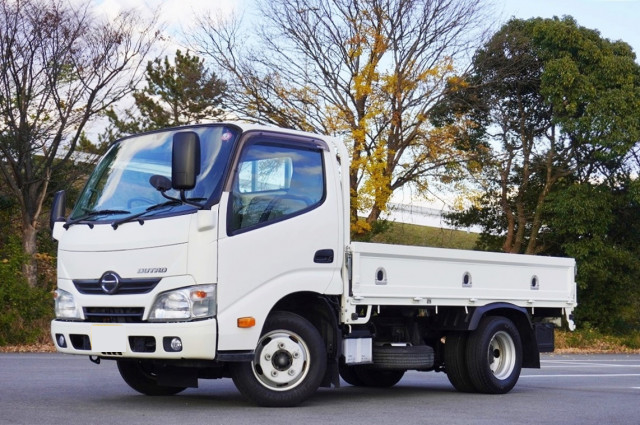 日野 デュトロ 小型 平ボディ 10尺 TKG-XZU605M
