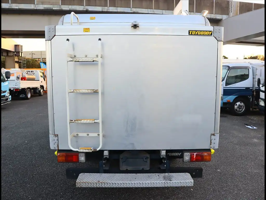日野 デュトロ 小型 アルミバン ボトルカー サイドドアの中古トラック画像4