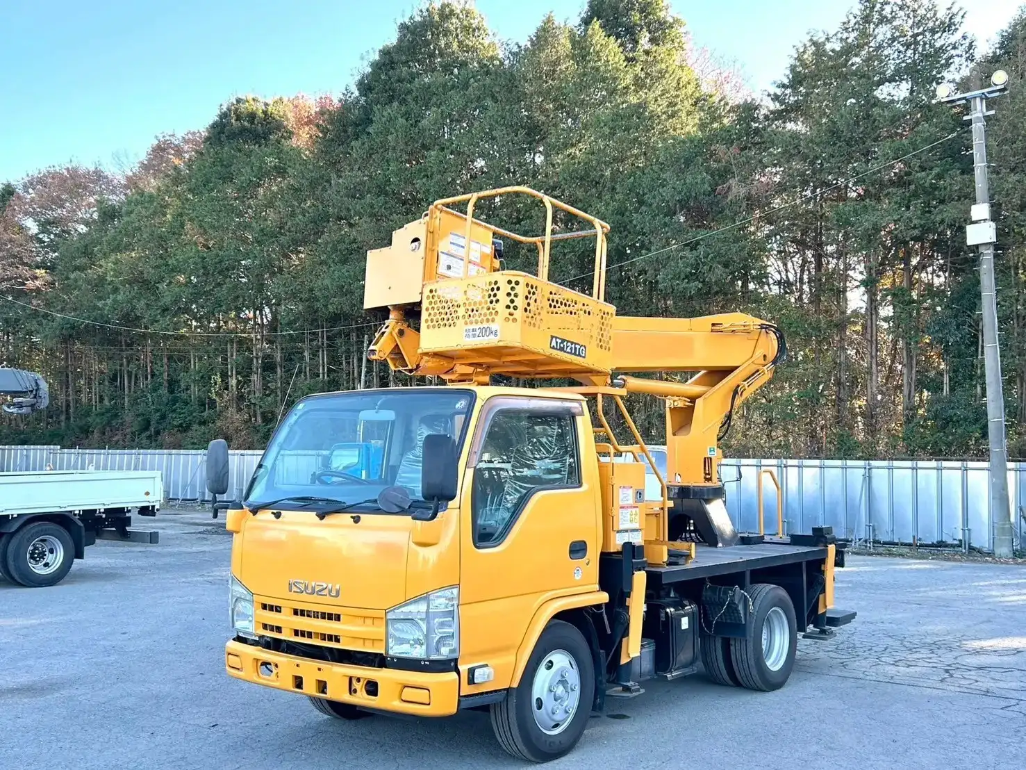 いすゞ エルフ 小型 高所・建柱車 高所作業車 TKG-NKR85N の中古